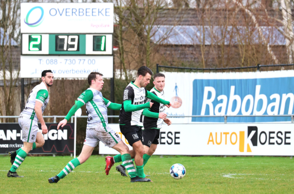 Jordy Kaat scoorde de 3 – 1 tegen Vrederust en zorgde dat de 3 punten op de Waaje bleven
