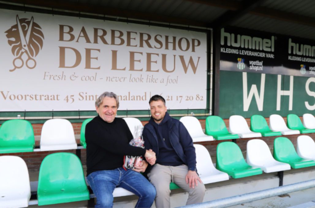 Barbershop De Leeuw is trotse nieuwe doeksponsor van voetbalvereniging WHS