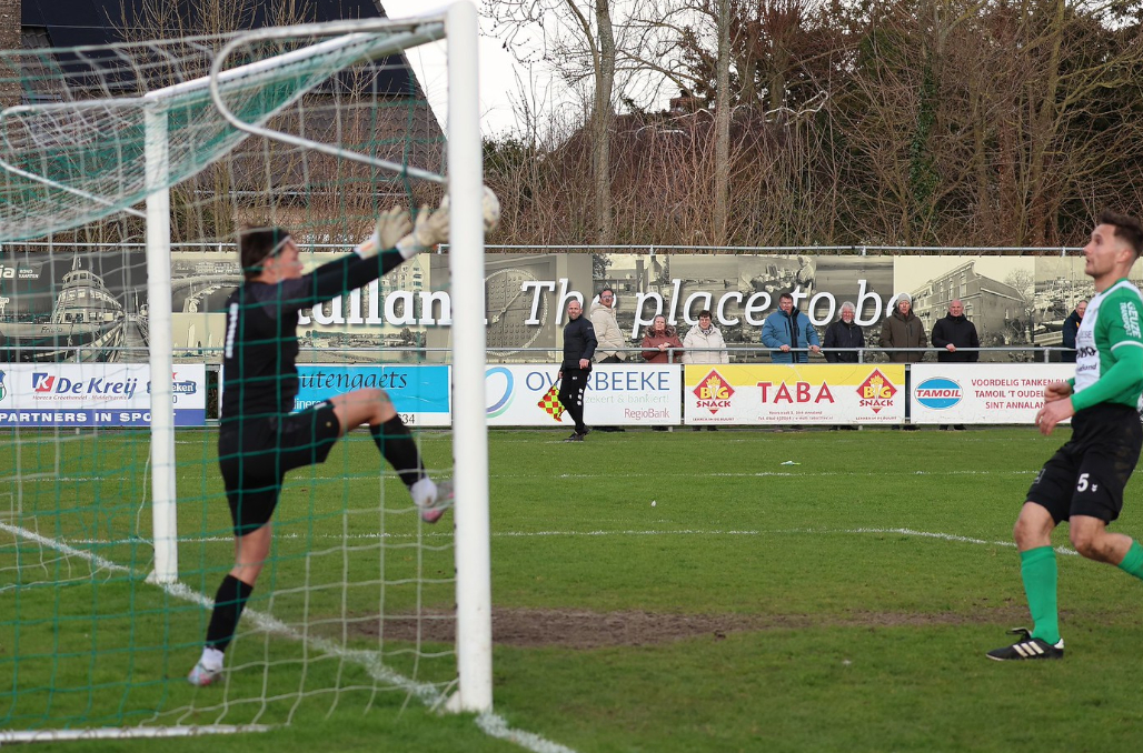 In de dying seconds bezorgde Renaldo de Witte WHS een punt