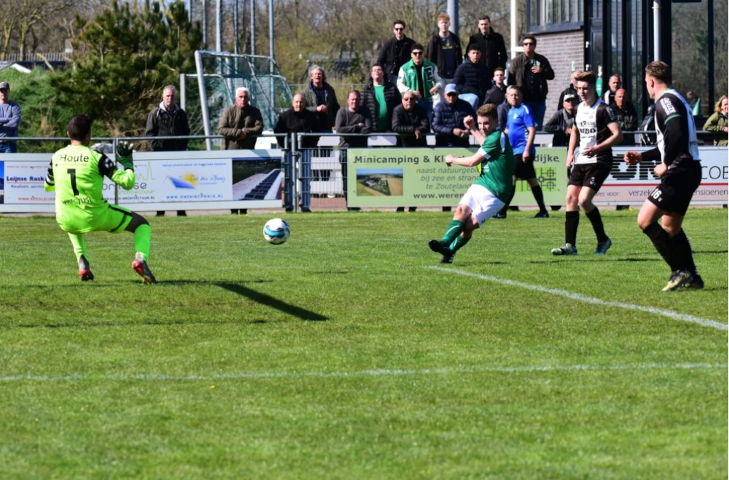 Meeuwen koestert magere 1-0 overwinning op WHS