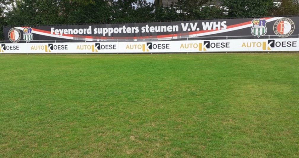 “Niet lullen, maar poetsen – WHS supporters van Feyenoord pakken uit”
