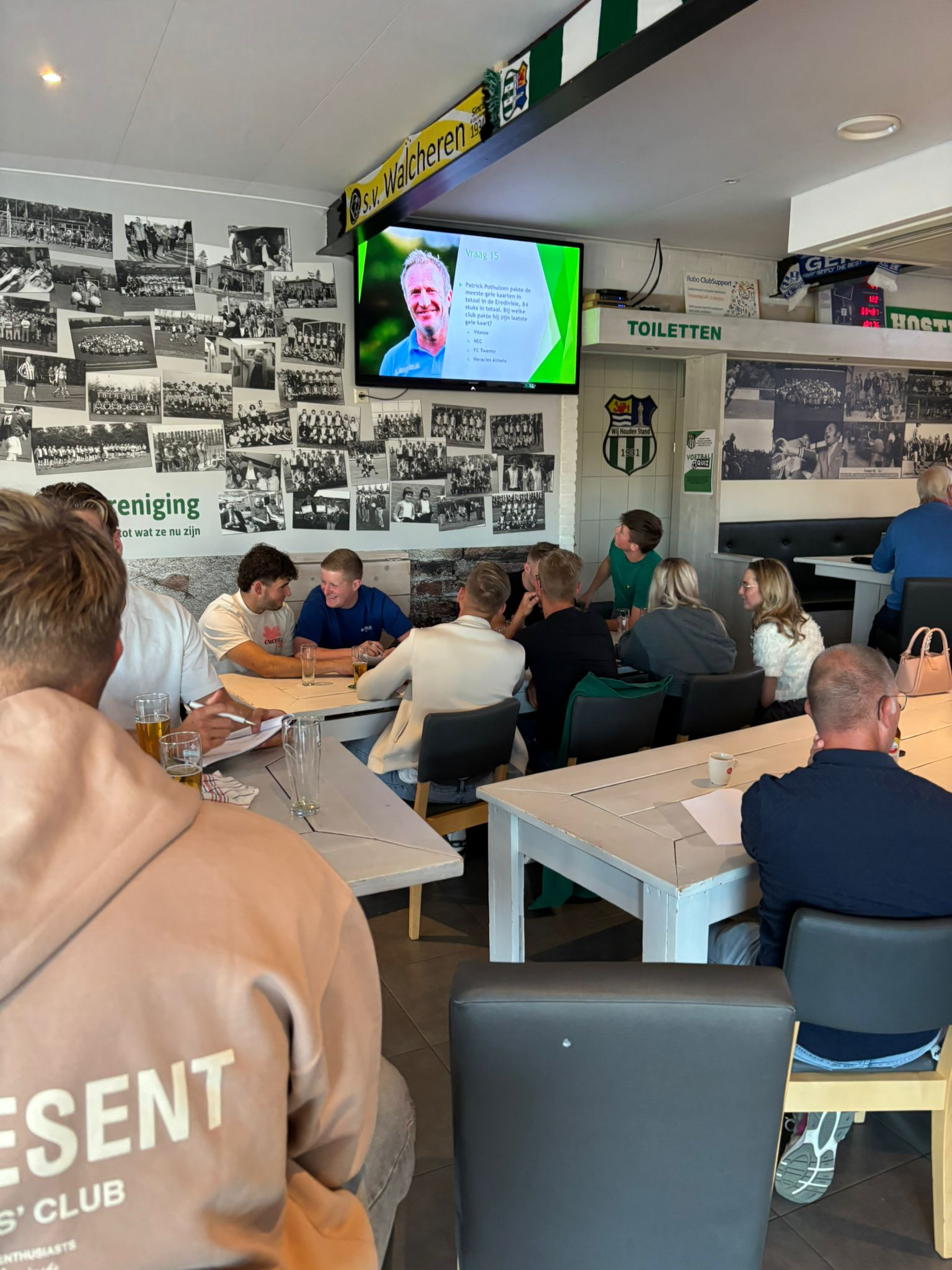 Geslaagde voetbalquiz bij WHS